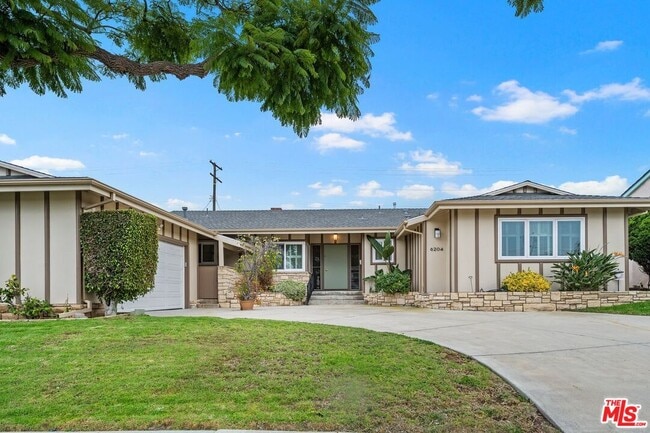 Photo - 6204 S Corning Ave