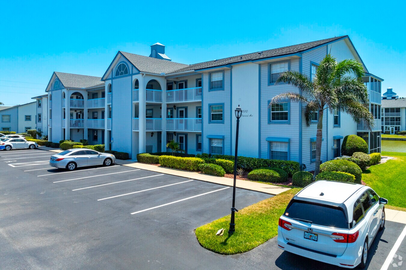 520 S Brevard Ave Cocoa Beach, FL 32931 - Harbor Isles 1