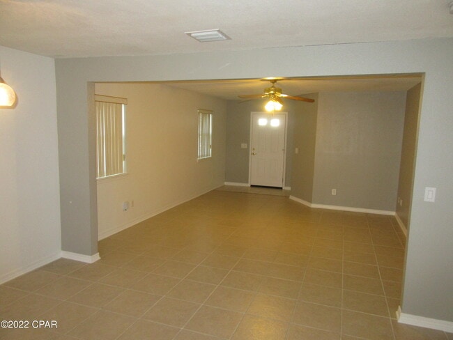 Photo - 3115 Meadow St