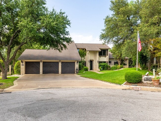 Photo - Park like Executive Home on Cul-de-sac / Northwest Balcones / 4 bedrooms, 3.5 baths, 3 car garage...
