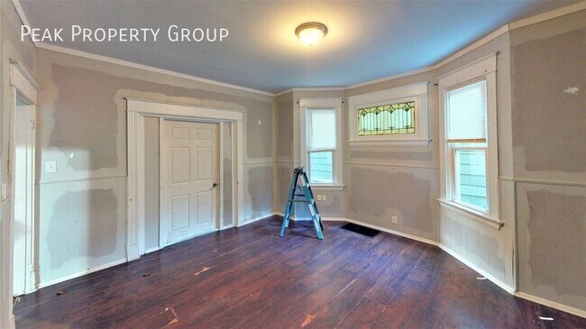 Photo - 2317 Stratford Ave