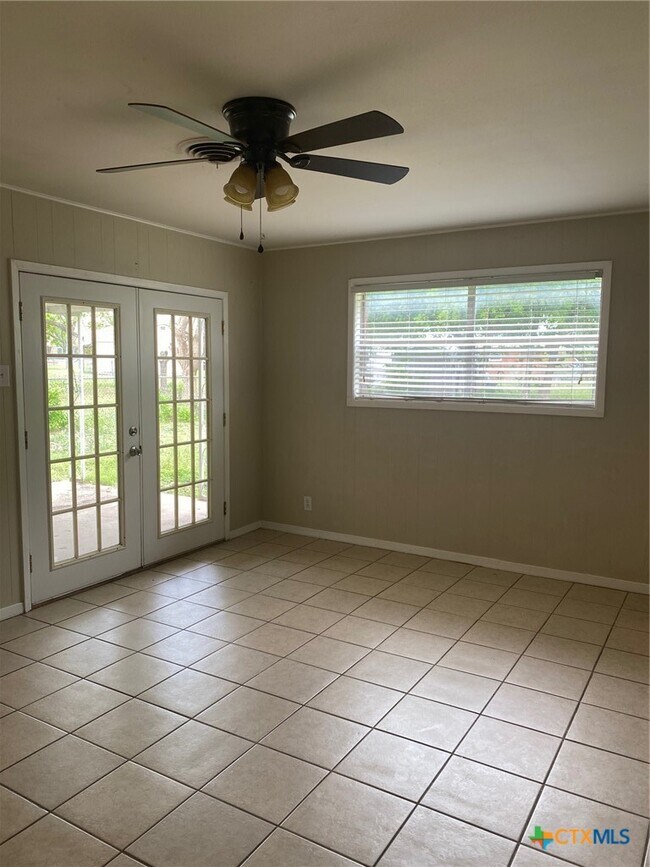 Photo - 3801 Lancelot Ln