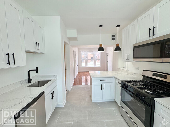 Building Photo - 956 N Winchester Ave Rental