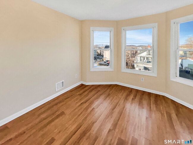 Photo - 34 Wolcott St Unit 3