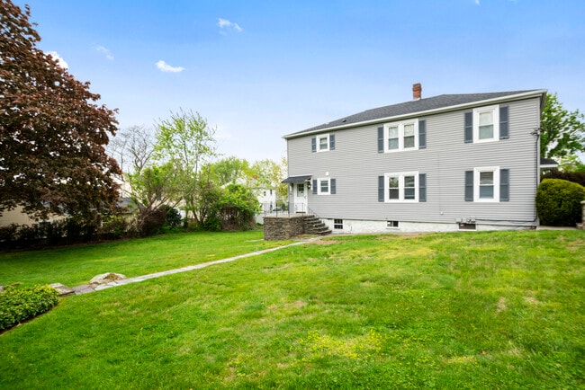 Photo - 5 Goulart Ave