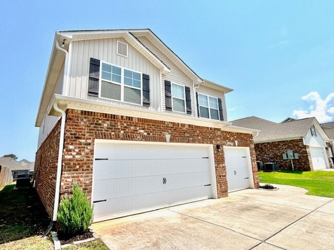 Photo - 115 Hutchinson Rd