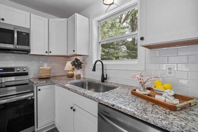 Photo - Modern Charm in Desirable East Ridge Neighborhood