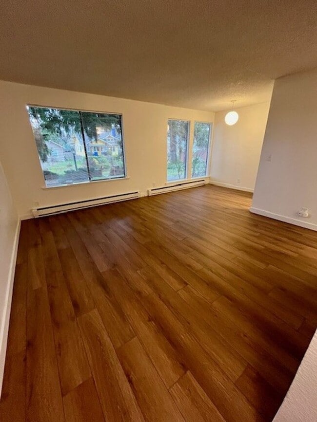 Photo - 1325-1327 Grant St Unidad 1327