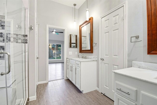 Photo - 15522 Valley Plum Ct