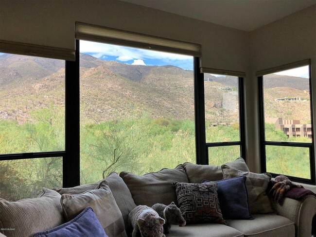 Photo - 6655 N Canyon Crest Dr Unit 21204