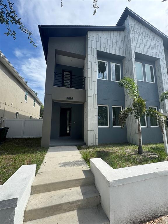 Building Photo - 2138 W Beach St Rental