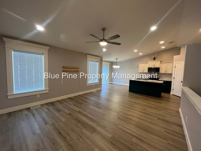 Photo - 3534 Apolena Ave