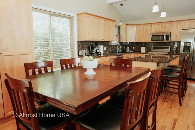 Photo - 9722 Buttonwood Cir