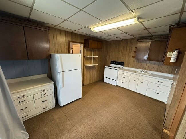 Photo - 211 E 7th St