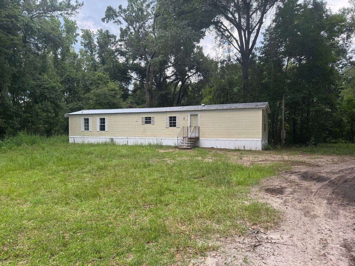 Updated 2 Bedroom 2 Bath Singlewide in Cra... - Updated 2 Bedroom 2 Bath Singlewide in Cra... House