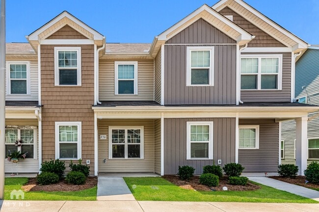 Building Photo - 250 Yorktown Ln