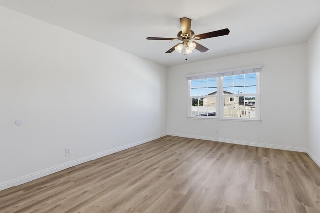 Photo - 6627 Crenshaw Blvd