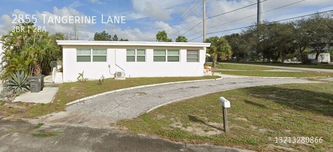 Building Photo - 2855 Tangerine Ln