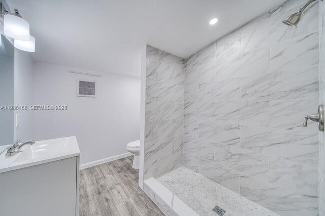 Photo - 3353 SW 23rd Terrace Unidad 3355