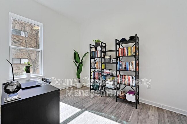 Photo - 2804 S 1st St