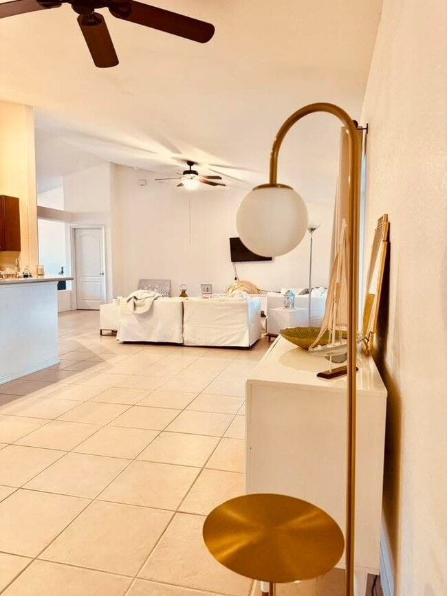 Photo - 18561 Olive Rd