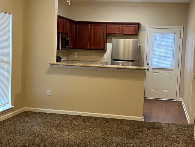 Photo - 285 Bella Sera Ln