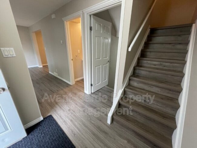 Photo - 14125-14182 82 St NW