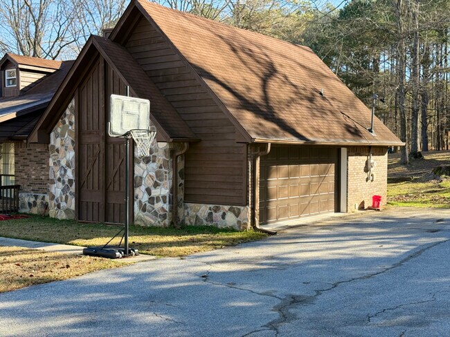 Photo - 9638 Lizelia Rd