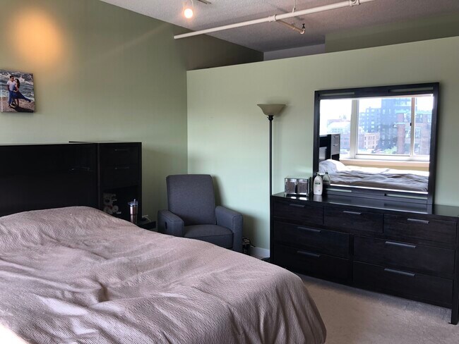 Photo - 737 W Washington Blvd Unidad 610