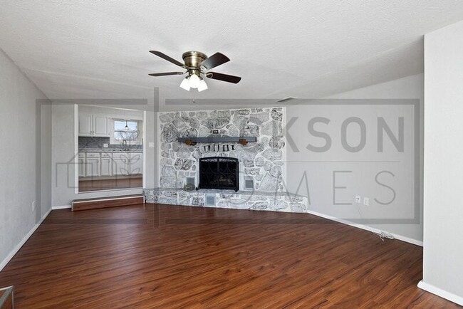 Photo - 5812 West Byp