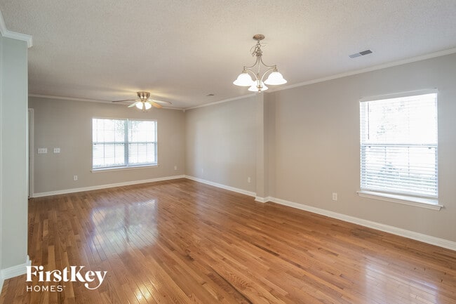 Photo - 109 Venice St