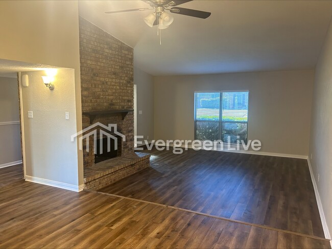 Photo - 9546 Sophora Dr