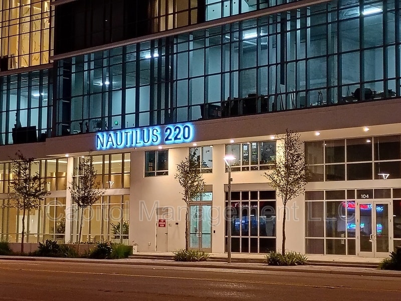 Photo - 220 Lake Shore Dr