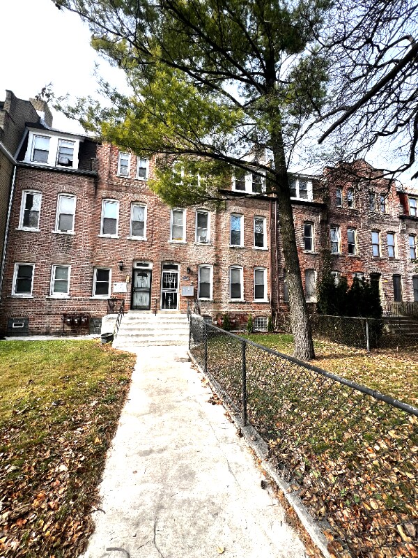 Building Photo - 10410 S Maryland Ave Rental