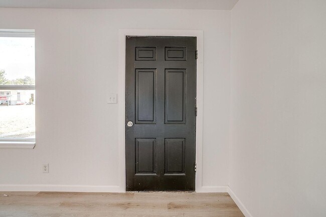 Photo - Remodeled 3 Bed, 1 Bath Home in Morningsid...