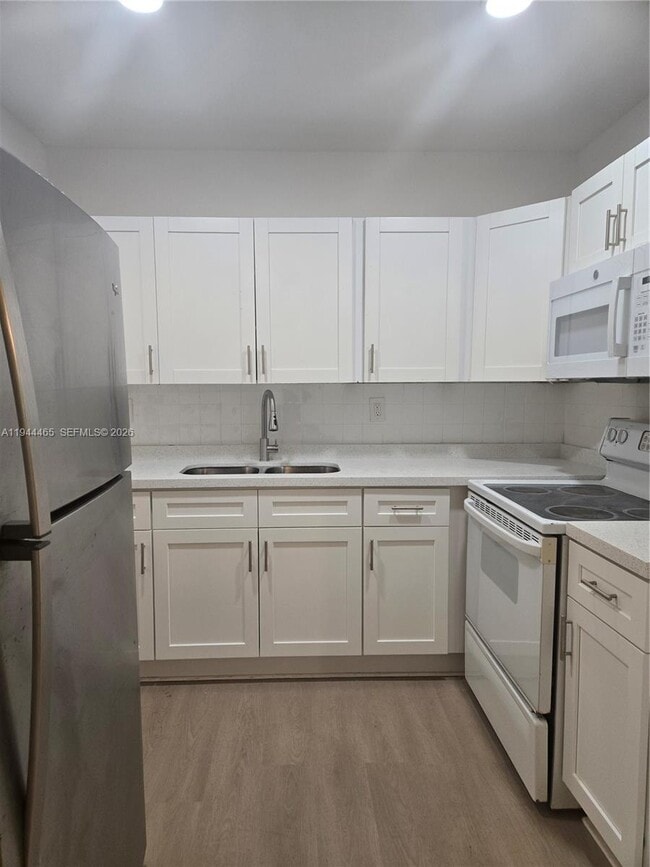 Photo - 190 SE 12th Ave Unit 8B