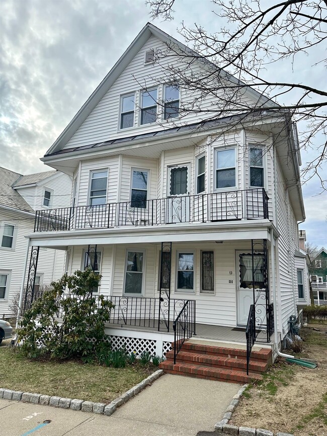 Photo - 12 Hill St Unit 3