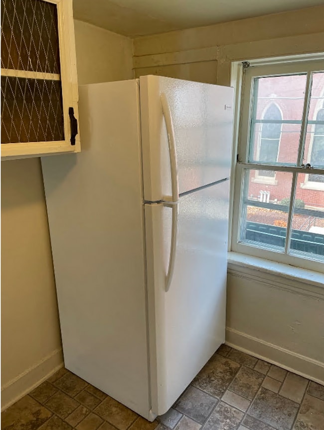 Photo - 105 S Church St Unidad 105 2