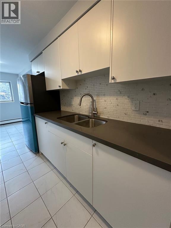 Photo - 15 Mowat Blvd Unité 4