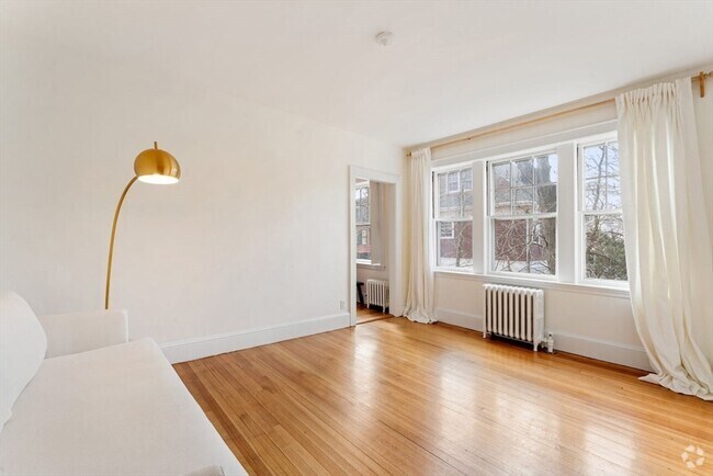 Building Photo - 20 Concord Ave Unit 6 Rental