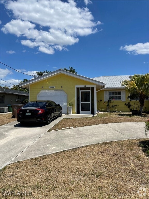 Building Photo - 4231 SE 19th Ave Rental