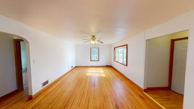 Photo - 820 N 13th St