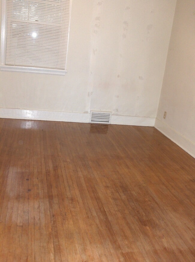 Photo - 120 Lovejoy Ave