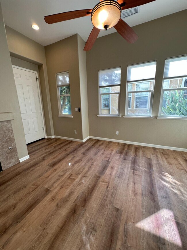 Photo - 1732 N Dutch Ave