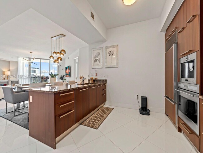 Photo - 15901 Collins Ave Unit 403