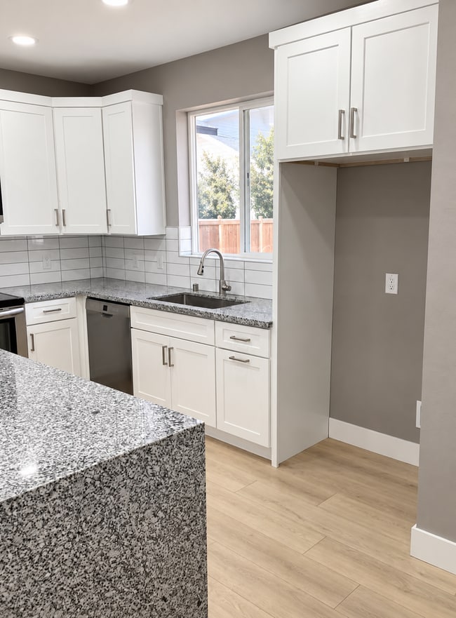5876-5878 Copeland Rd Unit 5878