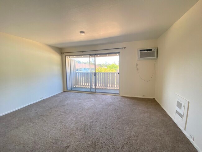 Photo - Moraga Hills Apartments