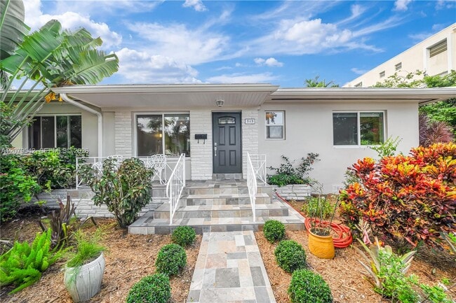 Building Photo - 3145 Segovia St