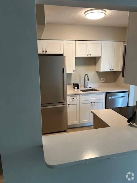 Building Photo - 100 Kennedy Dr Unit 34 Rental