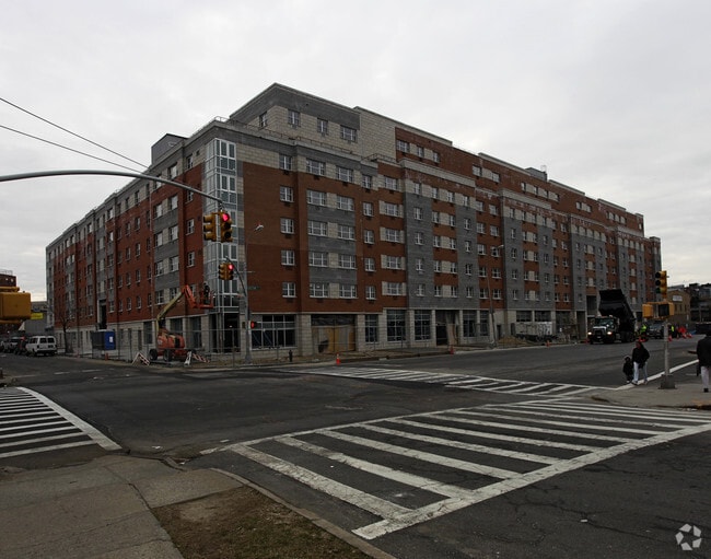 Photo - Louis Nine Boulevard Apartments